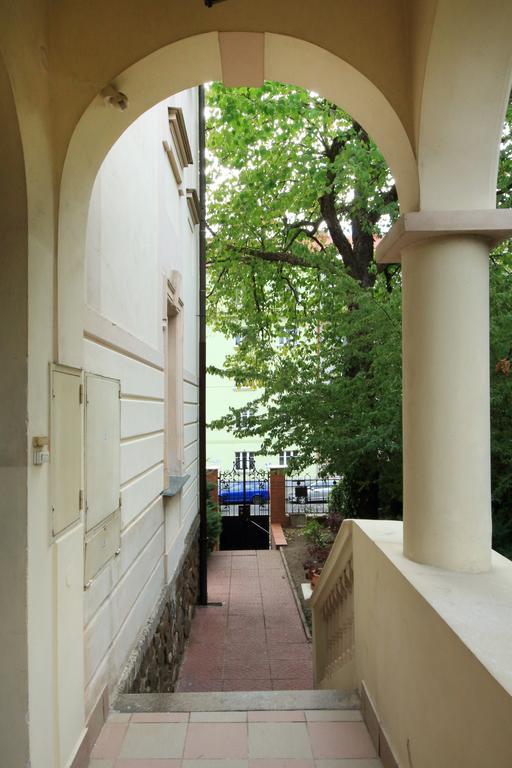 Historic Villa Apartments Prag Zimmer foto